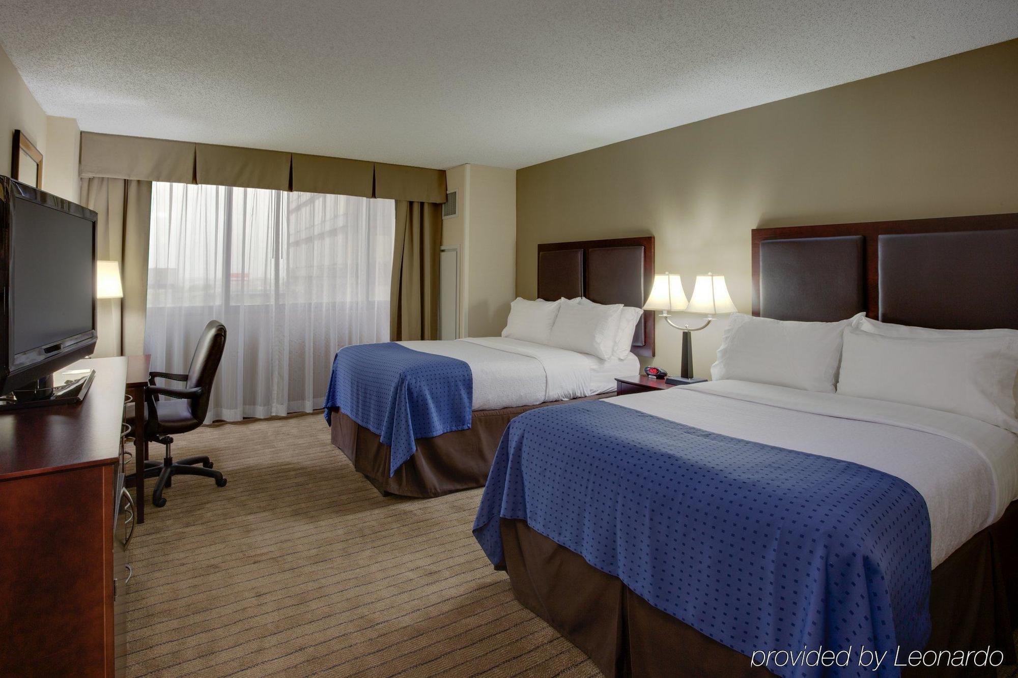 Holiday Inn Bridgeport-Trumbull-Fairfield, An Ihg Hotel Exterior photo
